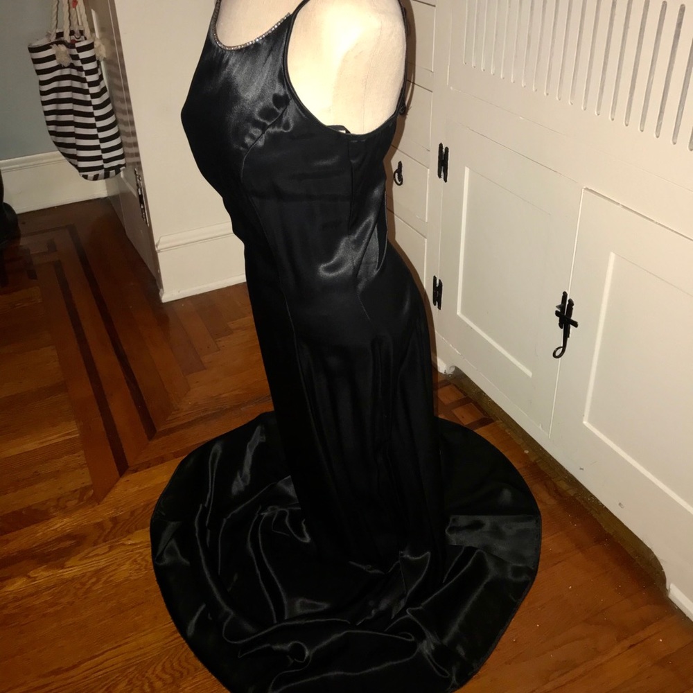 New Jessica McClintock Mermaid Gown in Black - Picture 2 of 6